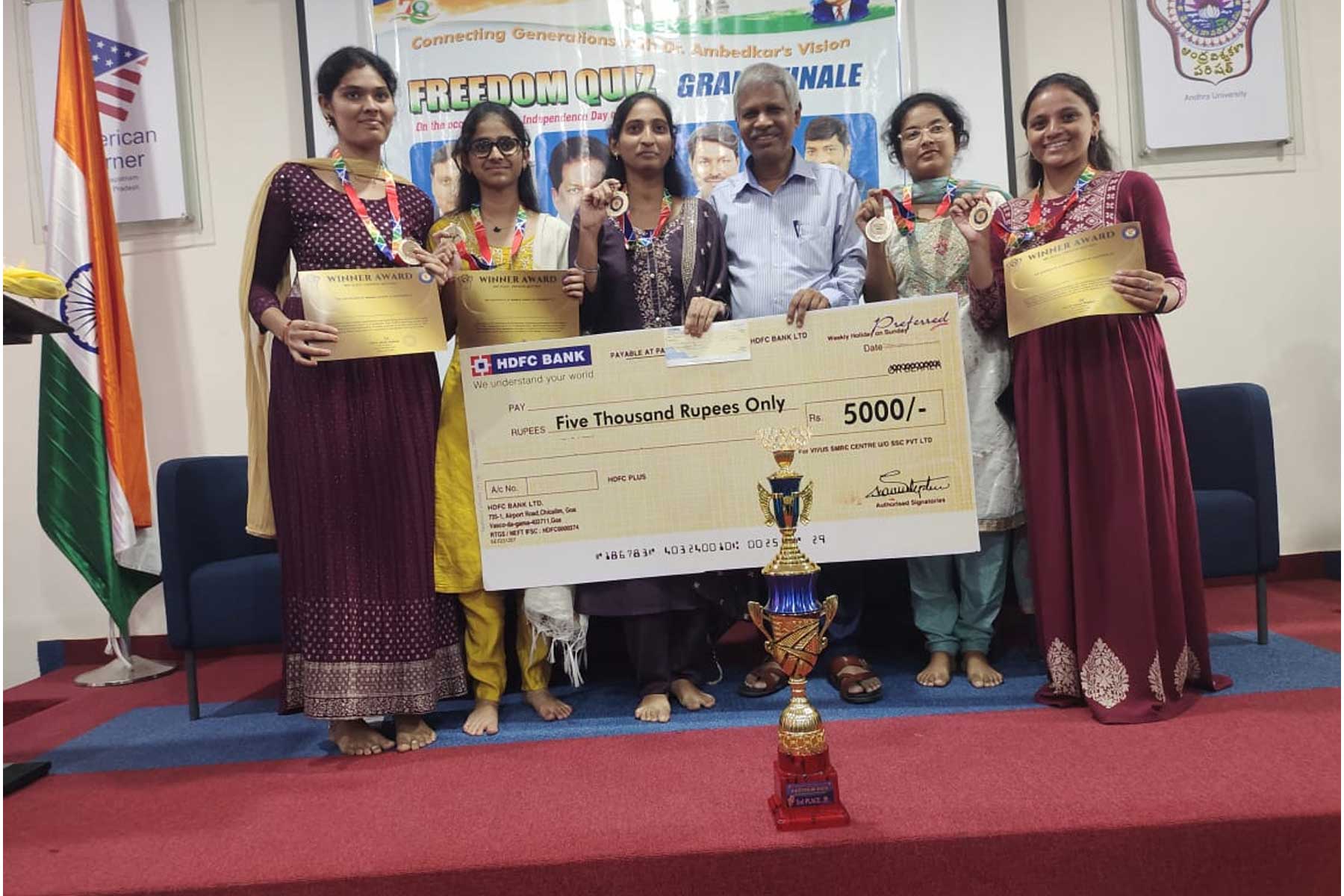 Scintillating performance by Degree Students in Quiz Competition