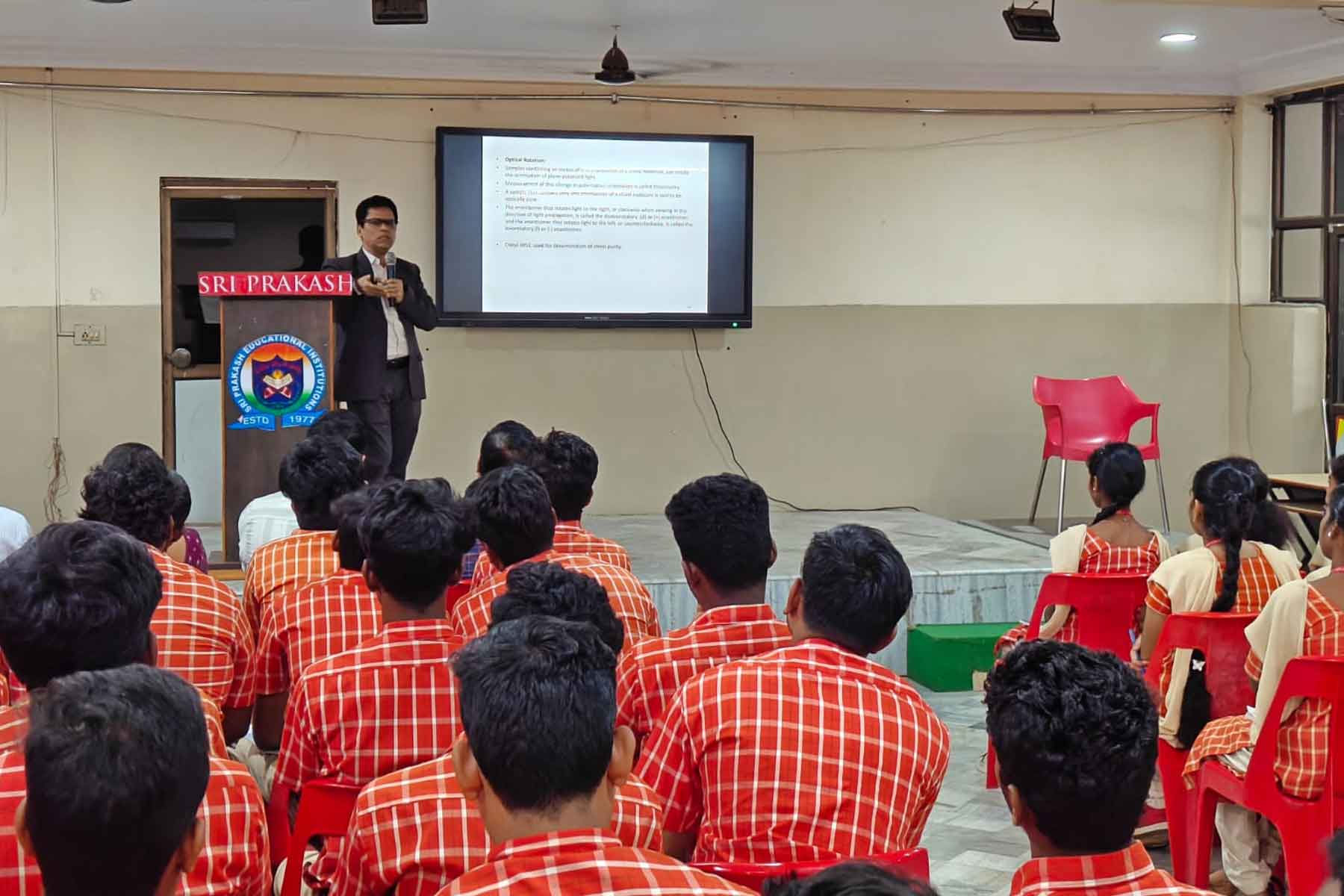 From Molecule to Medicine — A session by Dr.K.M.V.Narayana Rao, NATCO Pharma, that bridged theory with innovation.