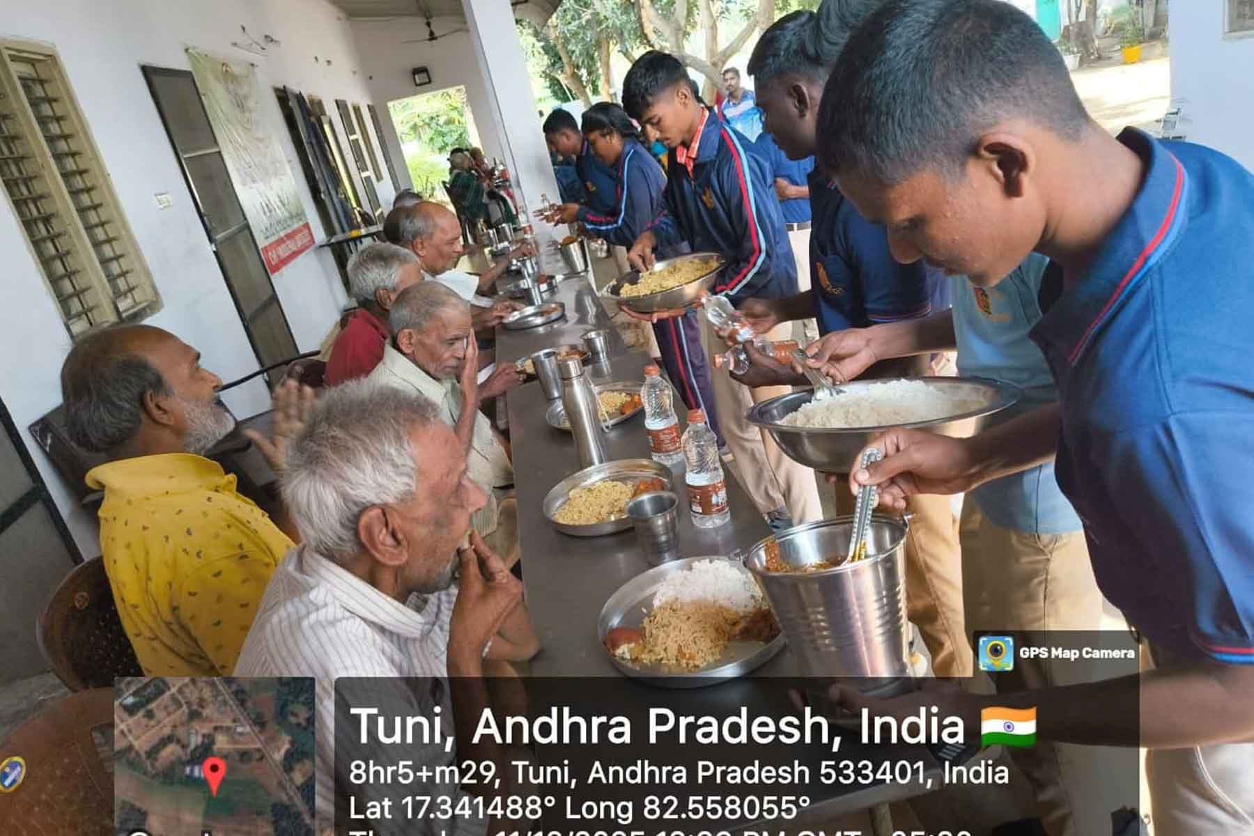 NCC Cadets Organize Food Donation Programme at Old-Age Home